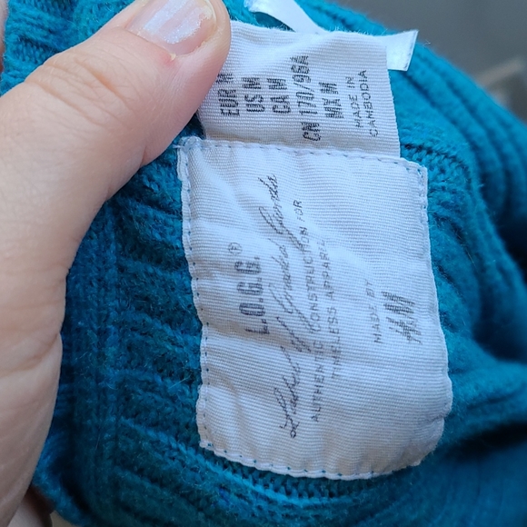 H&M Sweater - Picture 5 of 6